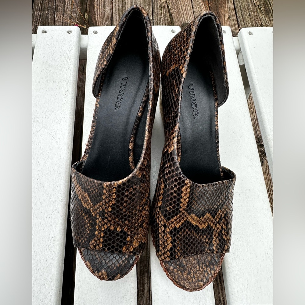Vince Sonora Coffee Snakeskin Embossed Peep Toe D'orsey Espadrille Wedge Sandals